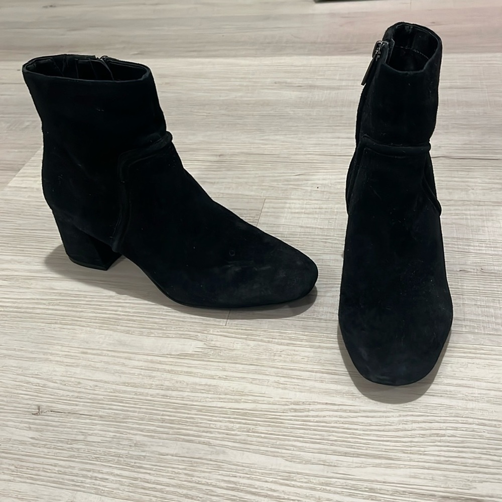 Kenneth Cole women’s booties